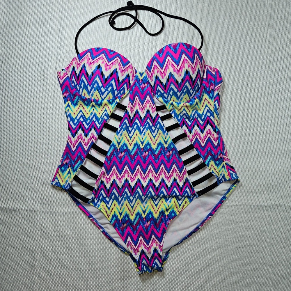 Bongo Women's One Piece Swimsuit Zigzag Print Halter Neck Large